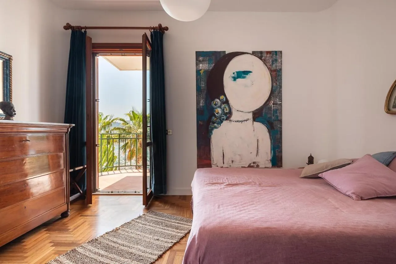 Villa Vista Mare Con Piscina Privata A Mondello Palermo
